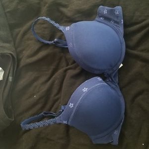 BNWT Victoria's Secret Plunge Floral Detail Bra sz 36B